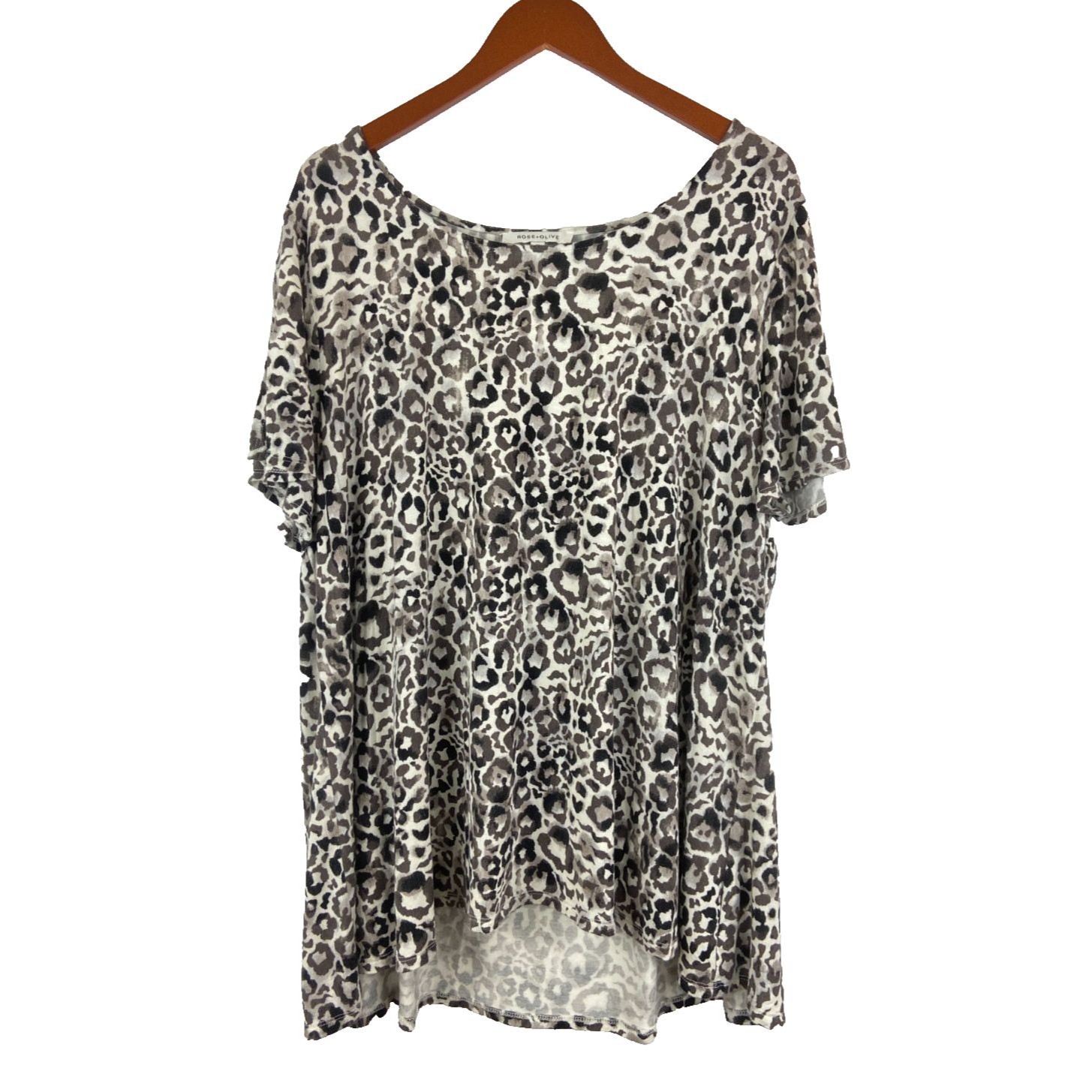 Rose + Olive Women's Size 3x Cheetah Print Blouse Black White Stretch Soft Chic
